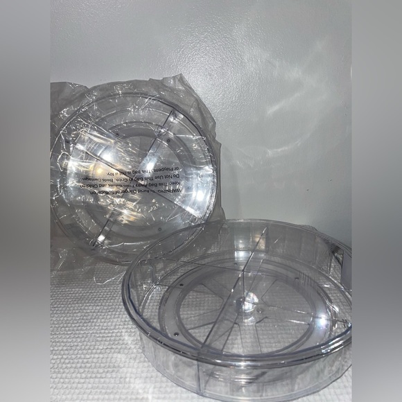 10.25” Clear turn table storage - set of 2 - bullseye playground section - Picture 1 of 6